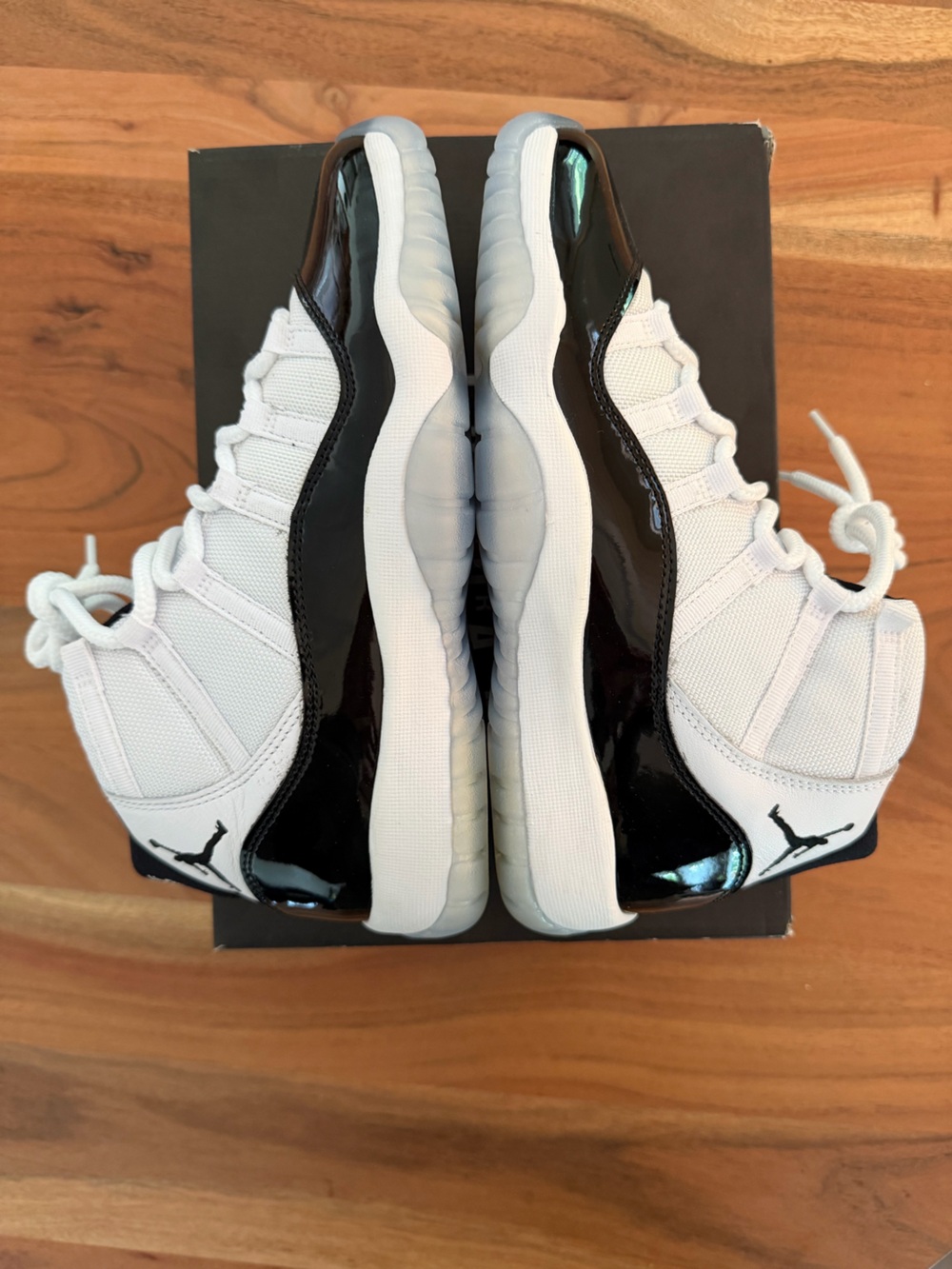 Air Jordan 11 Retro Concord